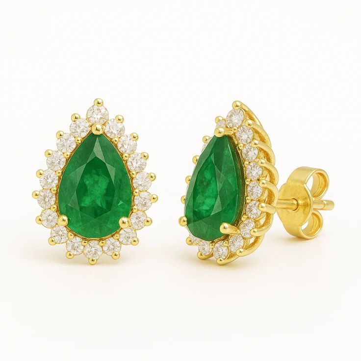 Earrings green